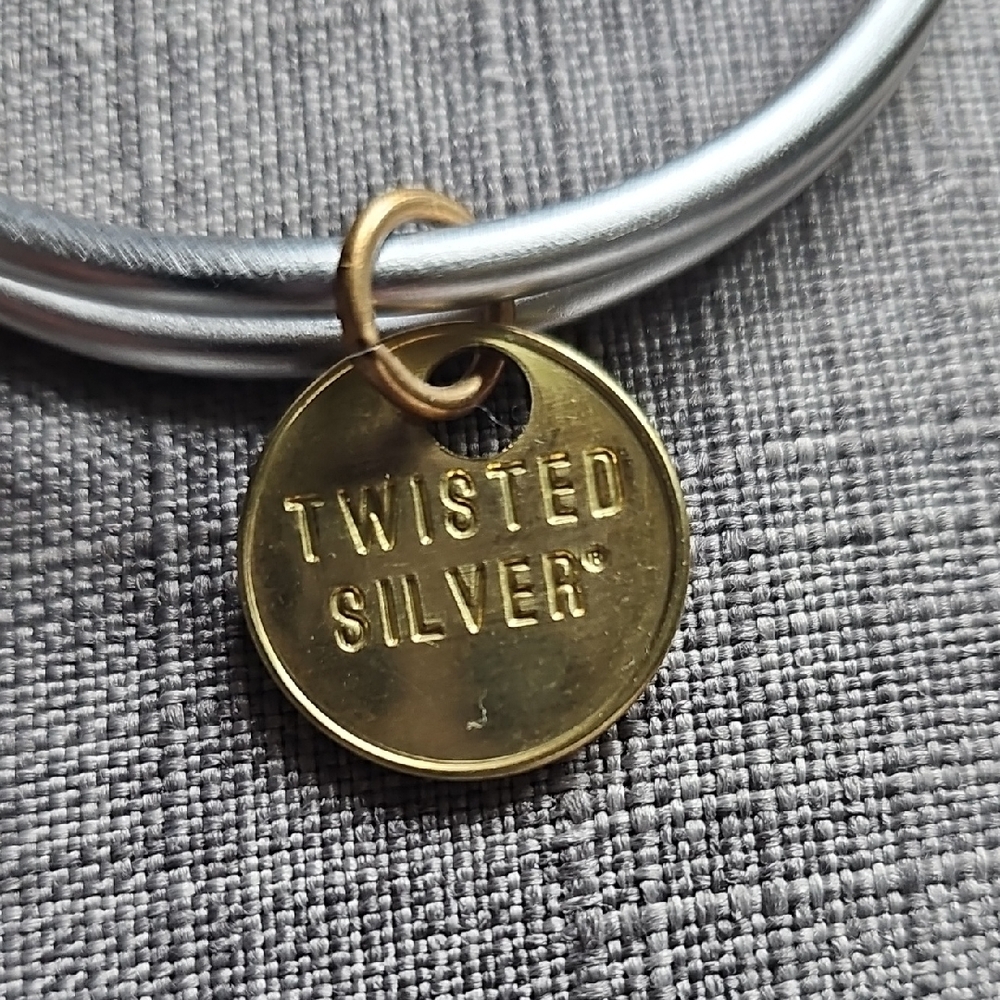Gold and Silver Bracelet - Picture 6 of 6